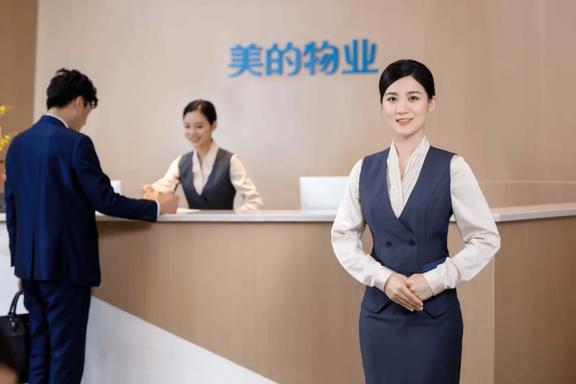 在业主的「朋友圈」分销，发展分销员近万名！物业经济正崛起